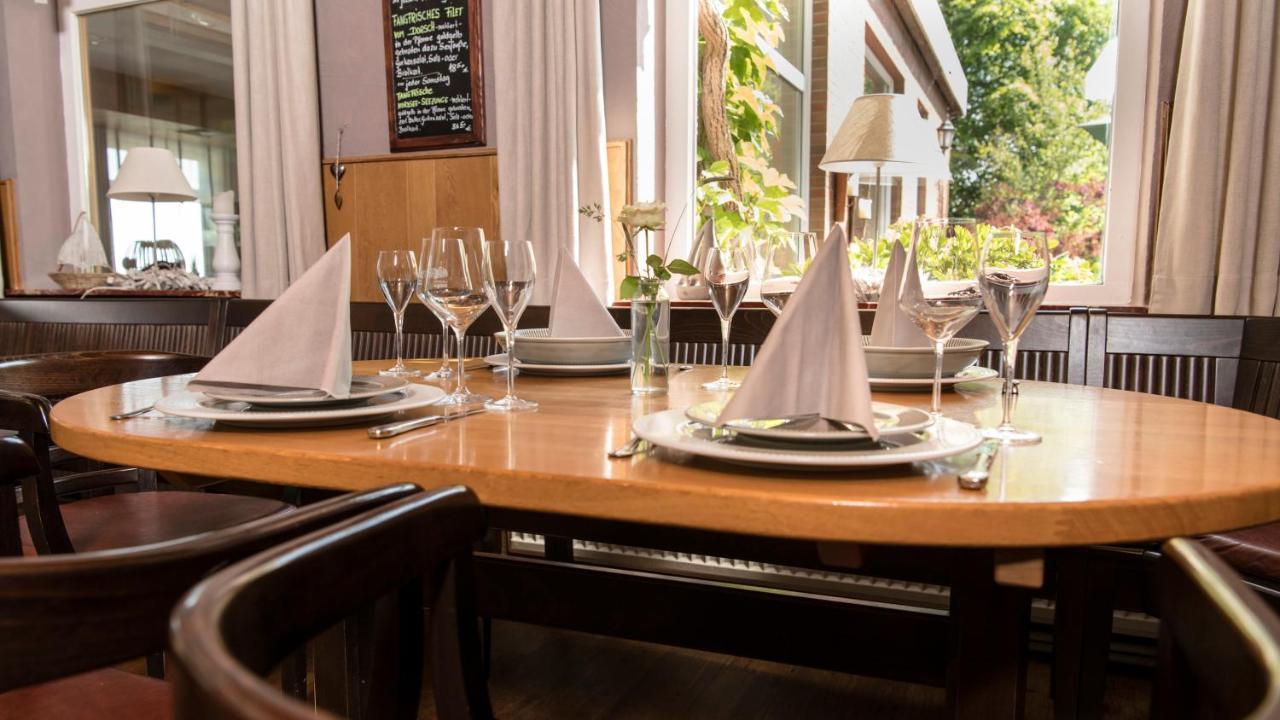 Kirchspielkrug Landhotel & Restaurant Westerhever Buitenkant foto